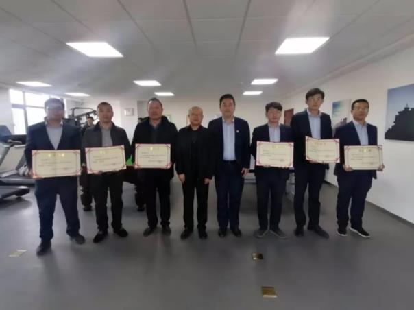 米兰官方网站-米兰MiLan(中国)
团委举办球类联谊比赛(图2)