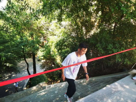 助力文旅市场 展示产投风采——米兰官方网站-米兰MiLan(中国)
组织开展员工登山比赛活动(图8)